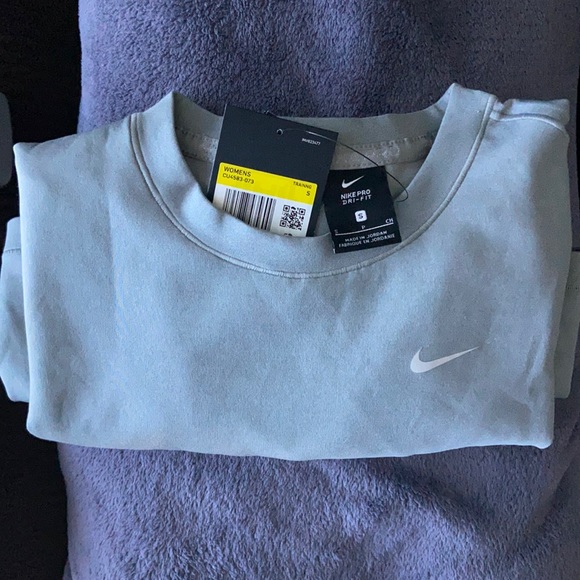 Nike Pro Long Sleeve - Picture 1 of 3